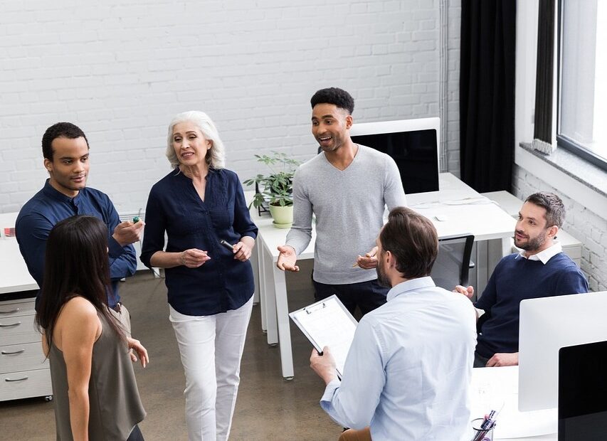 チーム、職場の繋がりと成果